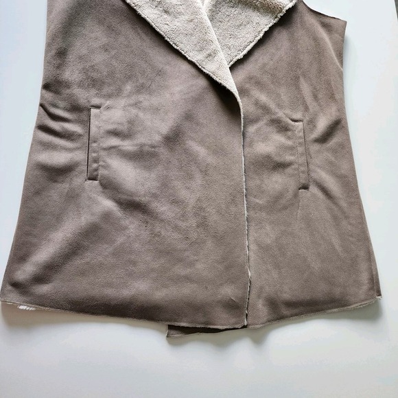 Vegan Suede Vest Womens Large Sherpa‎ Faux Sleeveless Jacket Wrap Boho Ethical - Picture 13 of 16